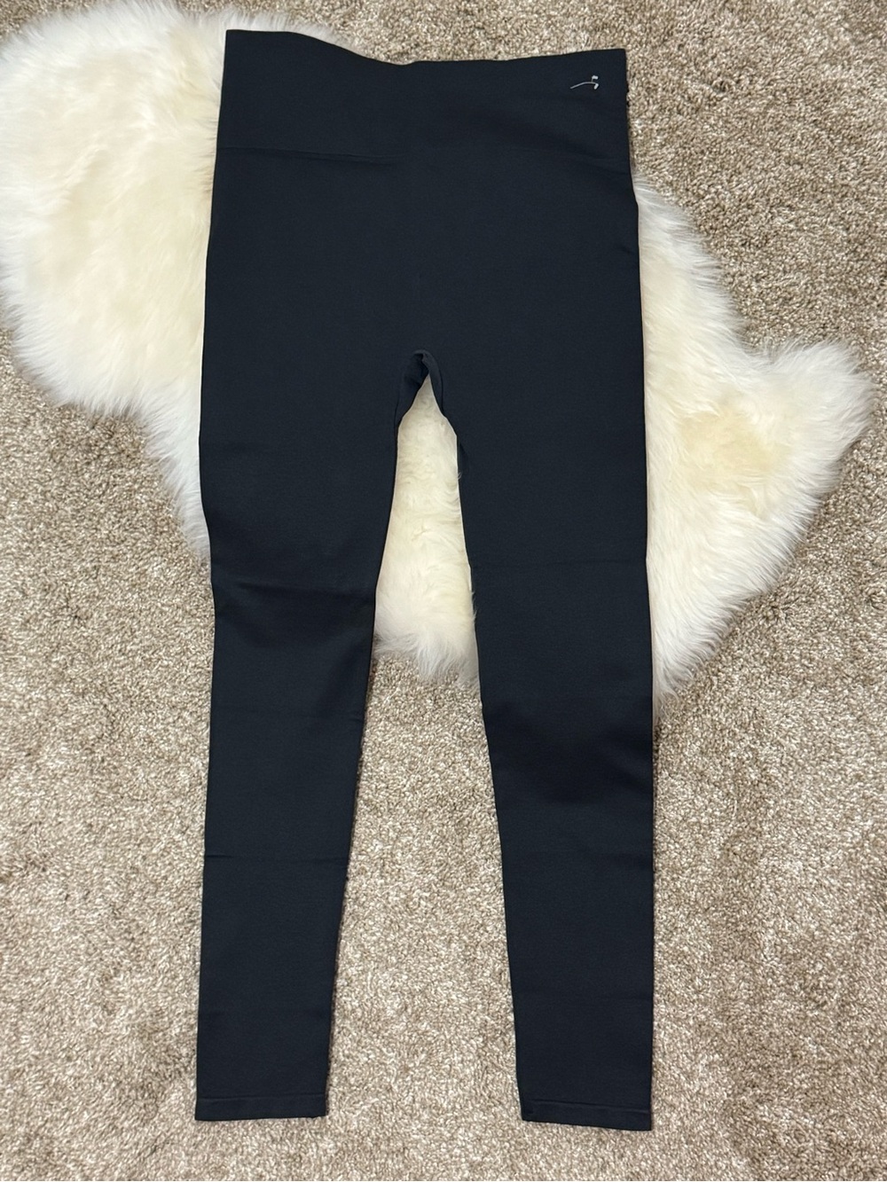 NWOT Women’s Charcoal High-Waist 7/8 Leggings - Unbranded Size M/L